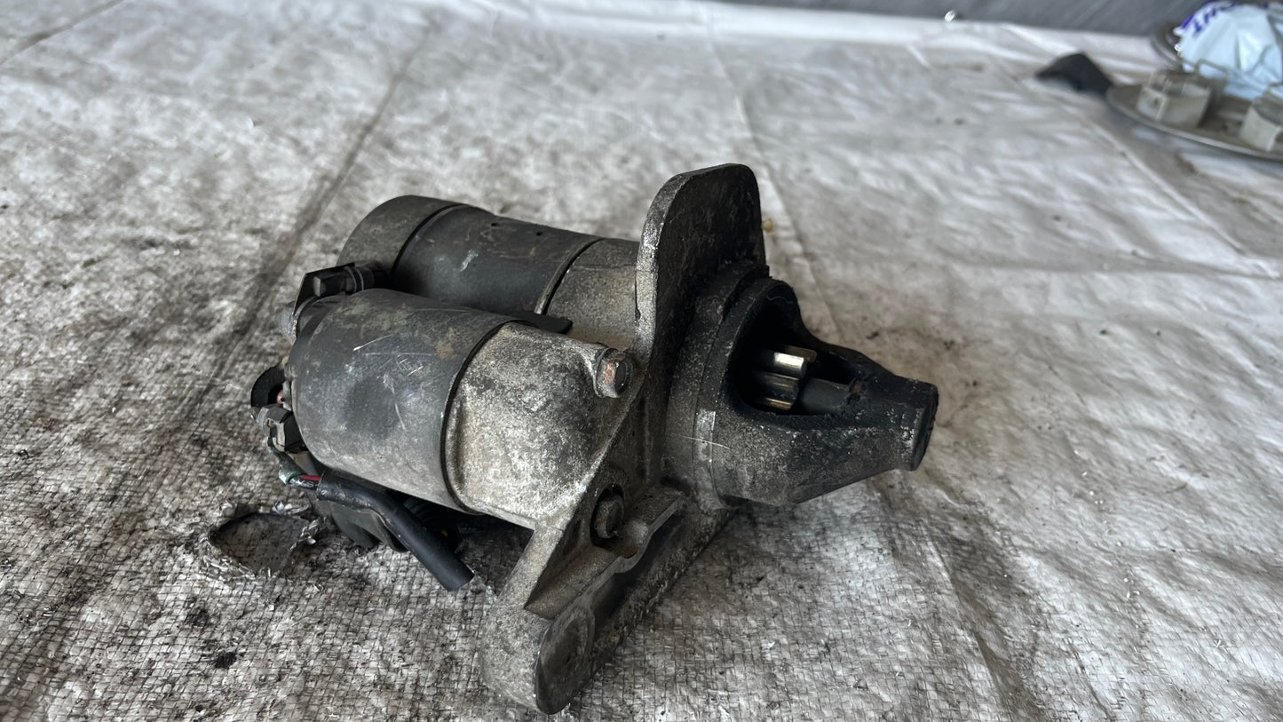 Nissan Qashqai 2.0 стартер