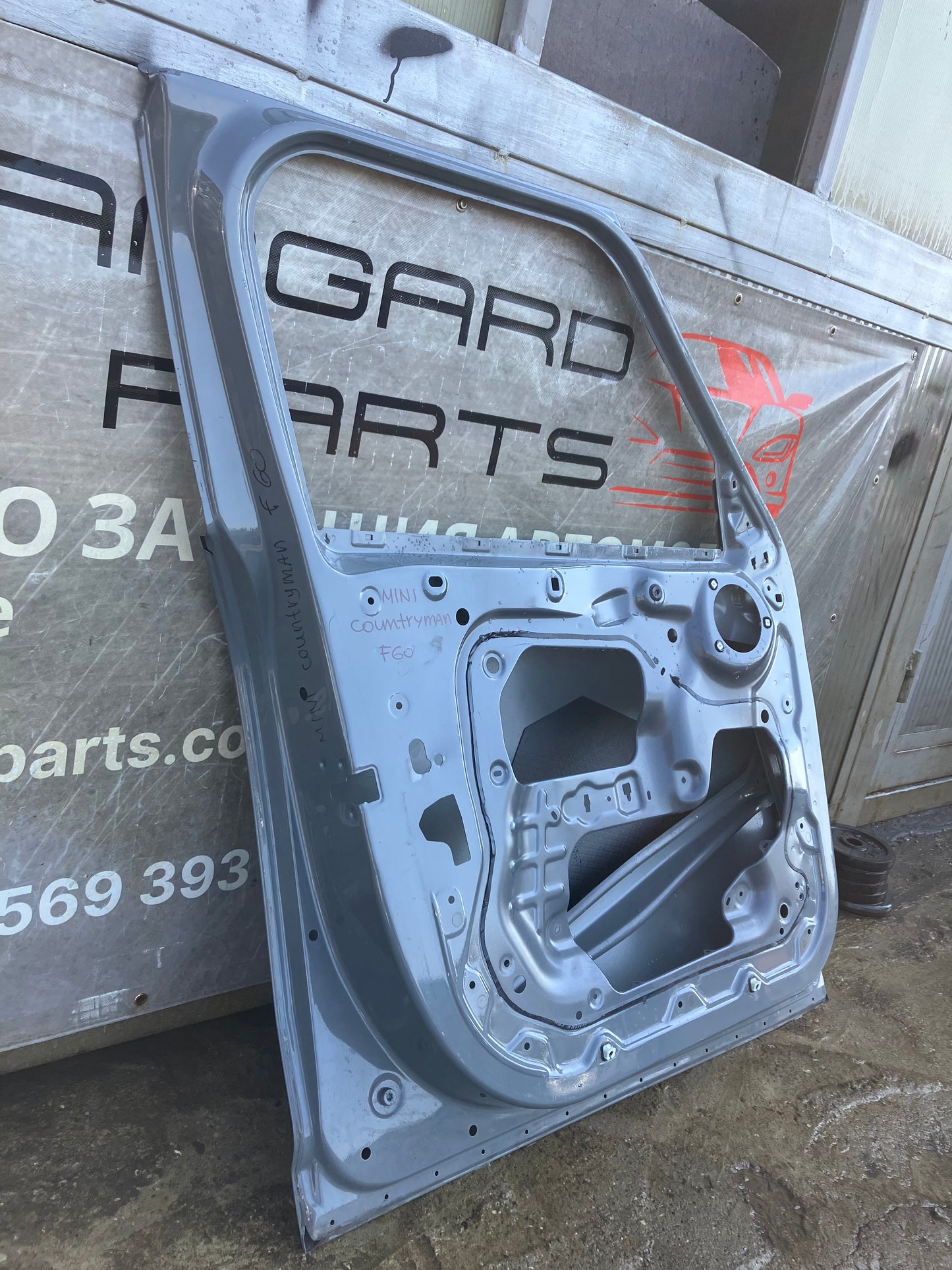 Предна лява врата за Mini Countryman f60