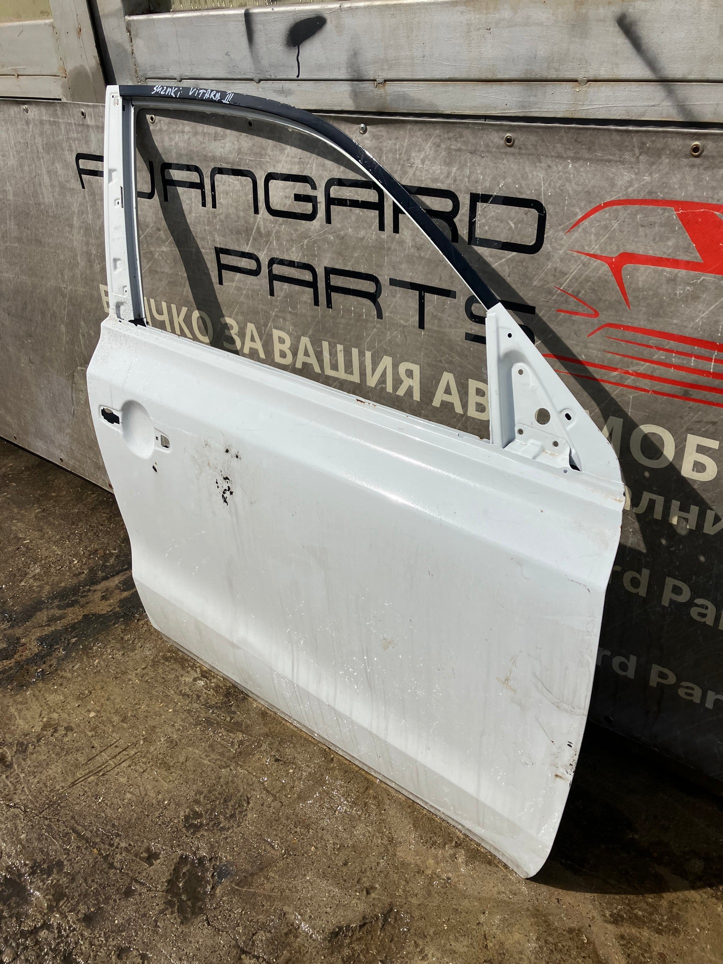 Предна дясна врата за Suzuki Vitara 3