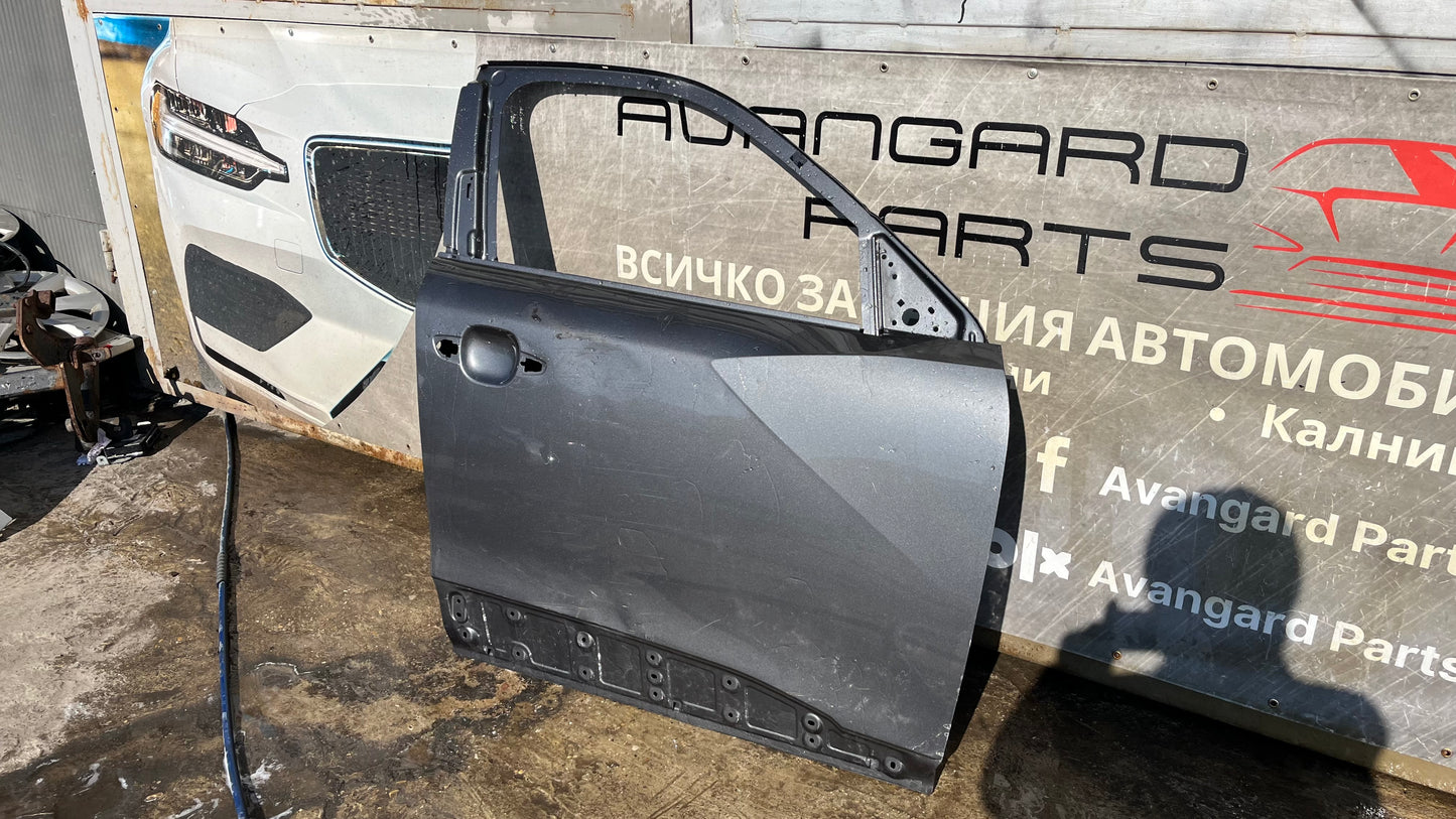 Предна дясна врата Peugeot 2008 2023