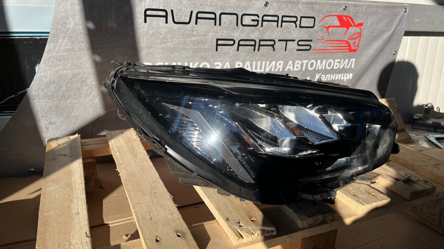 Десен фар Peugeot 208 2 2019-