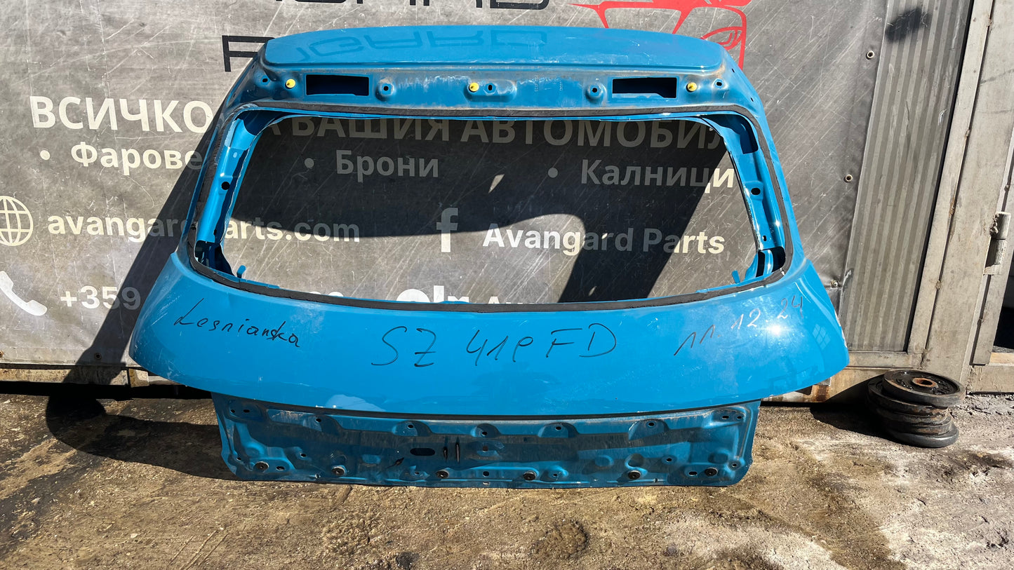 Багажна врата Citroen C4 Cactus 2014-2020