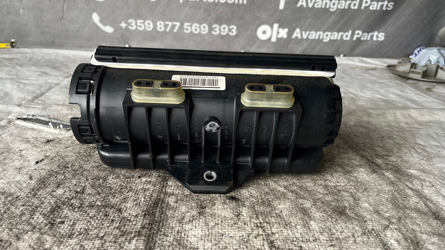 Opel Zafira B пасажерски еърбег