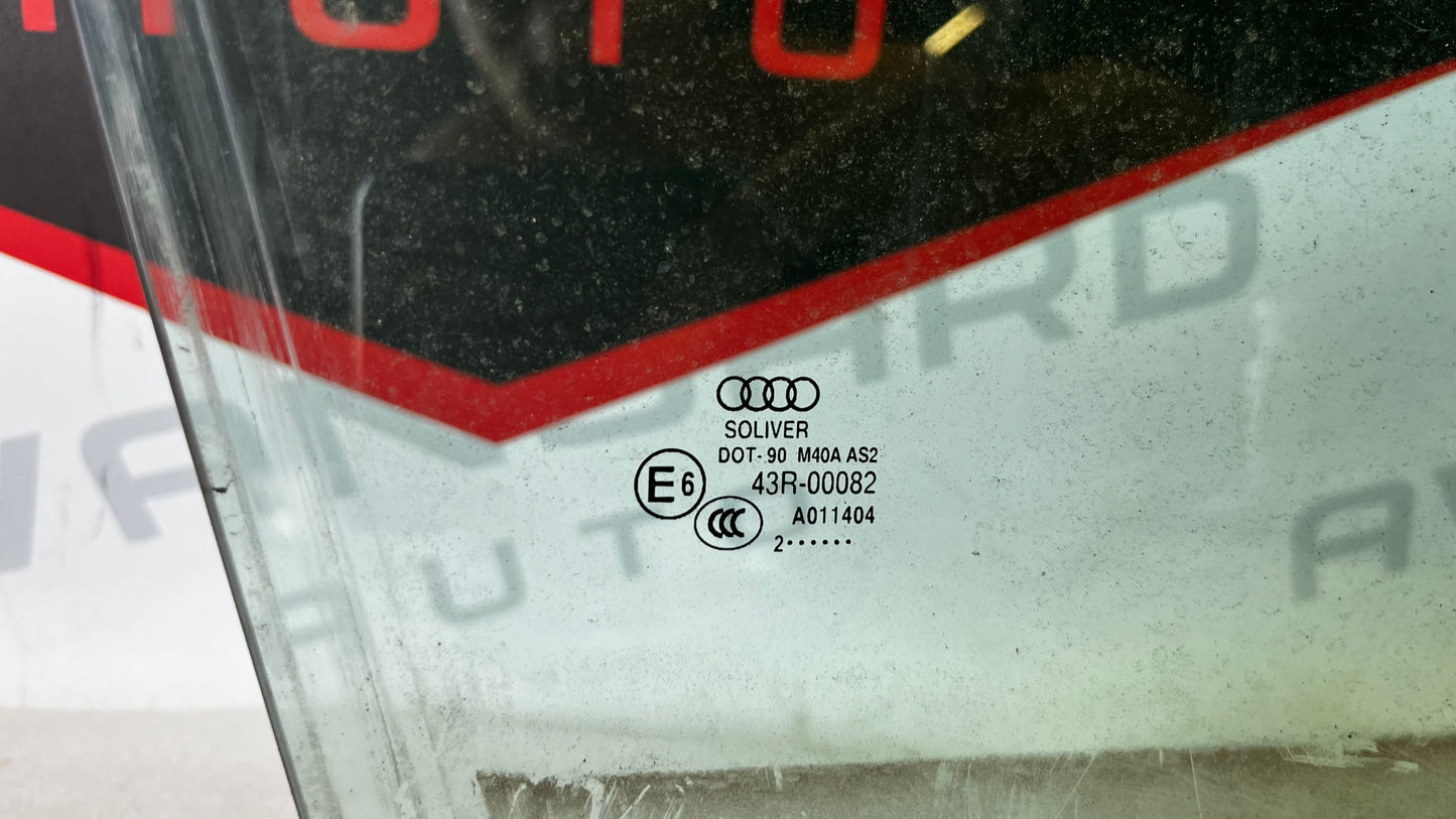 Audi A6 4G стъкло предно дясно