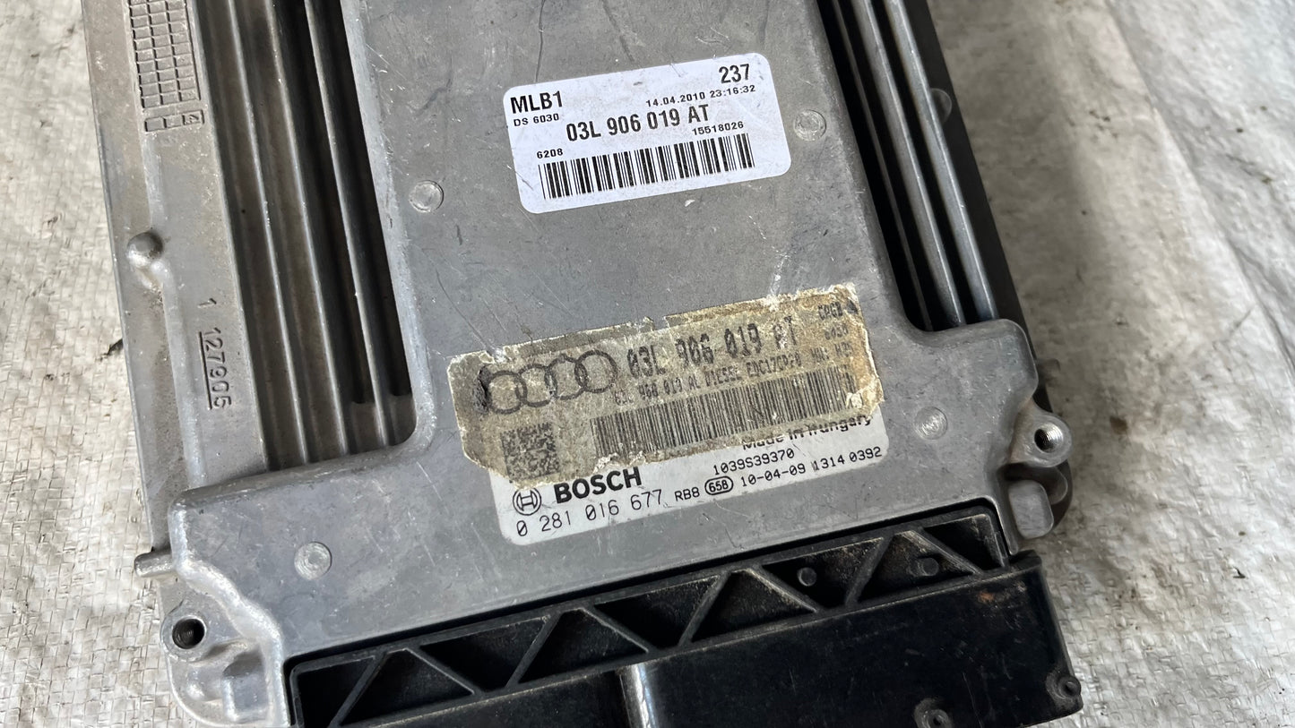 ECU компютър Audi A4 S4