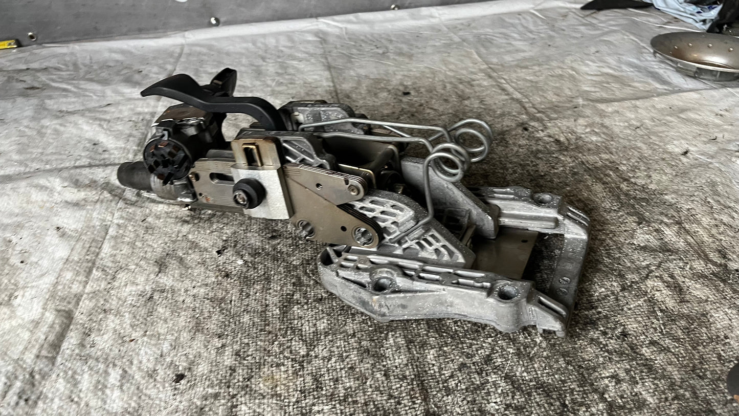 Audi A6 C5 кормилна рейка