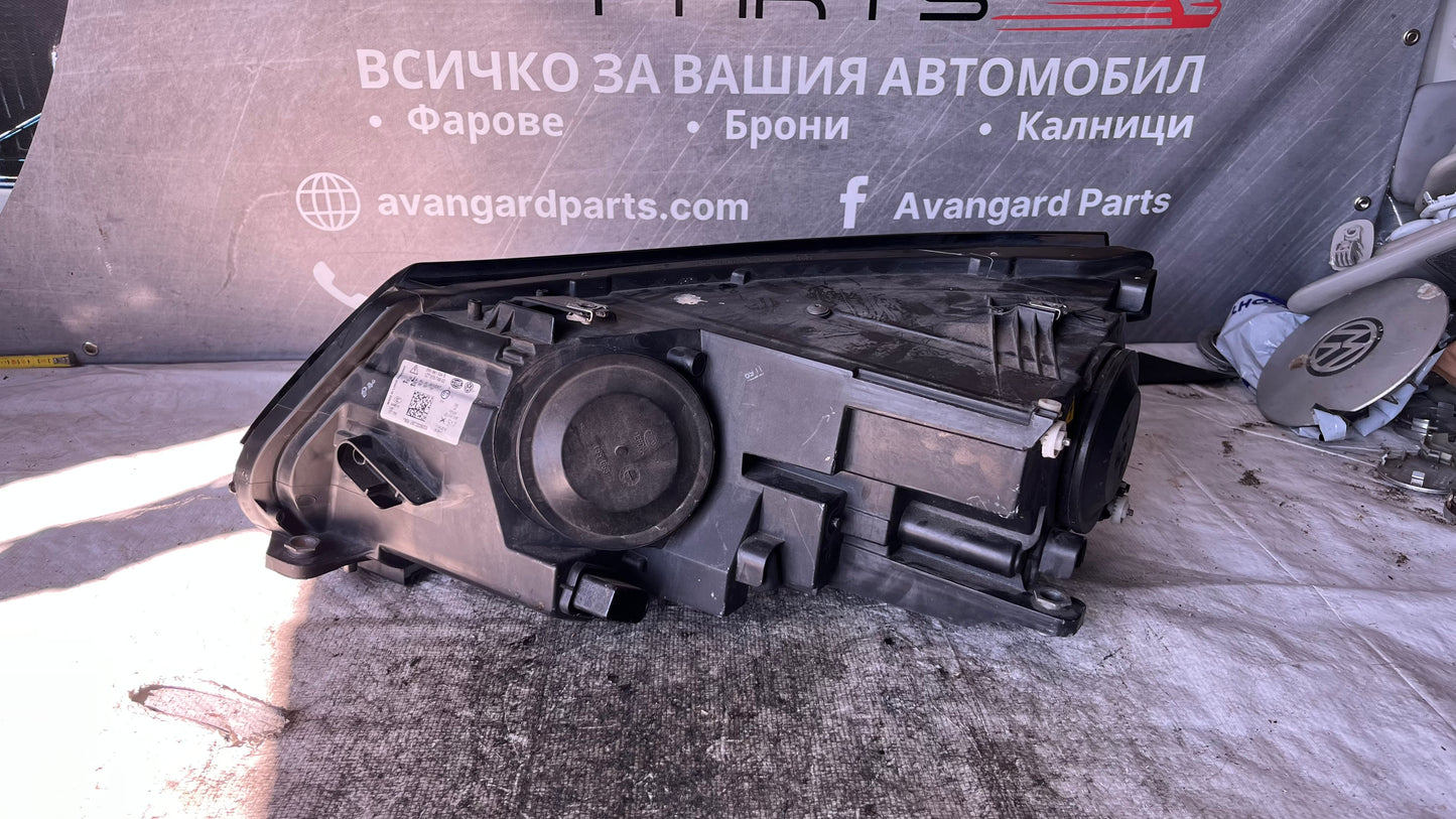 Volkswagen Tiguan десен фар