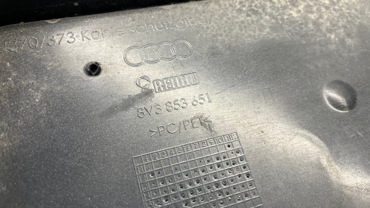 Audi A3 8V 12- предна решетка