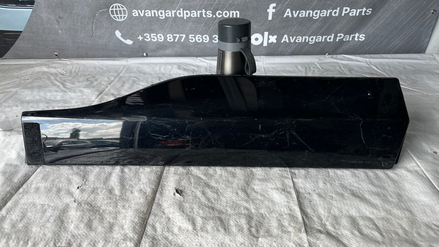 Декоративна лайстна за врата Toyota RAV4 2019