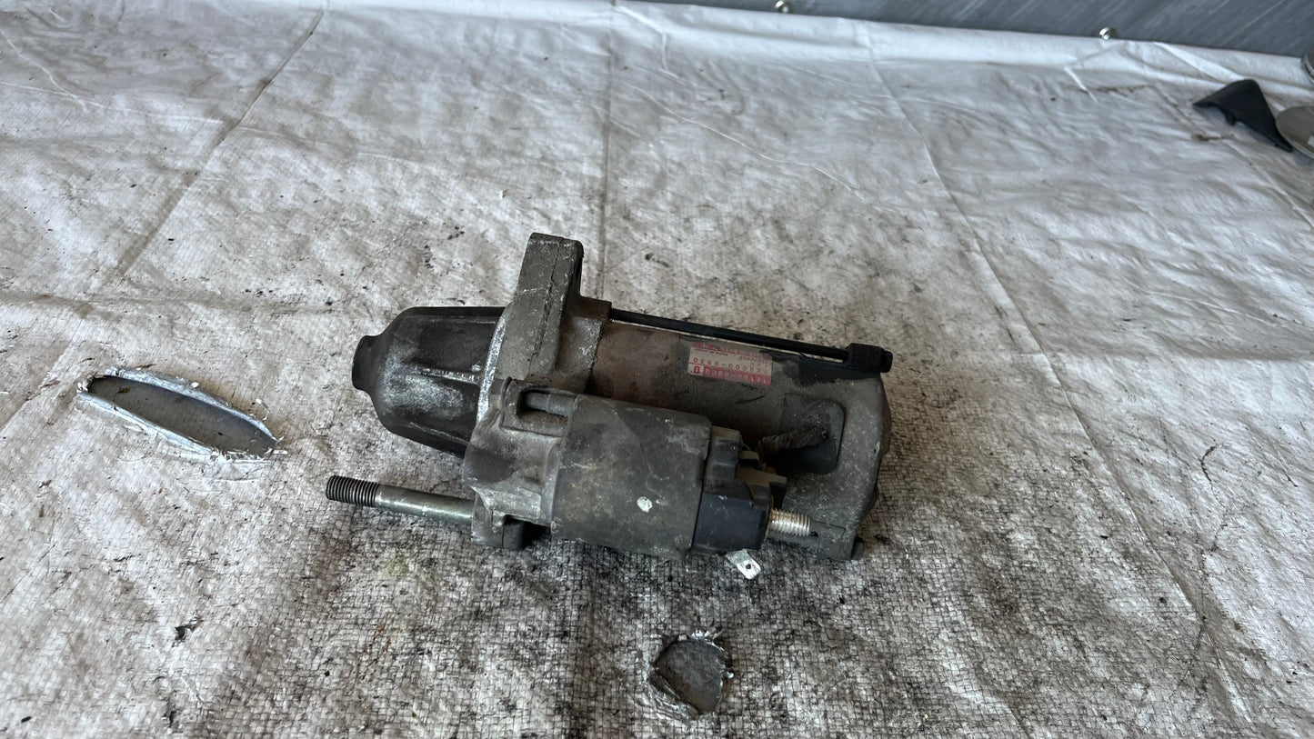 Suzuki Swift 2003- стартер