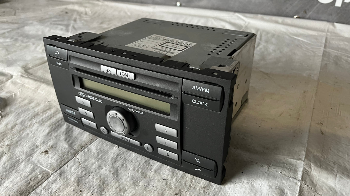 Радио и CD Player Ford