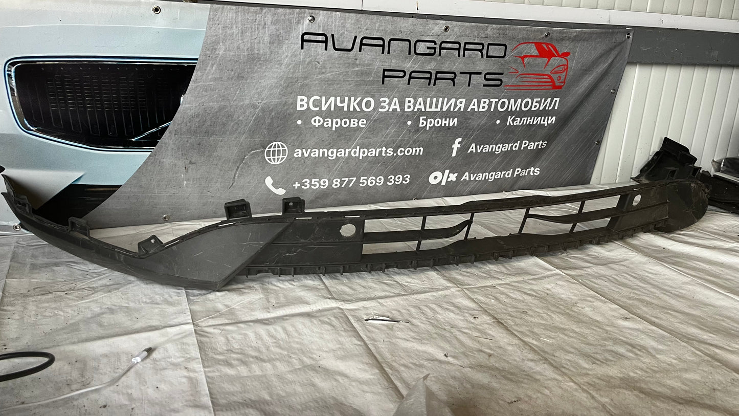 Добавка за предна броня Ford Kuga 2020-