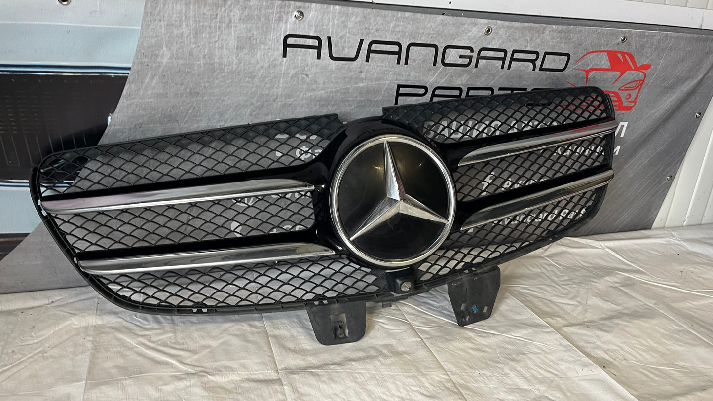 Предна решетка Mercedes V W447 2014-