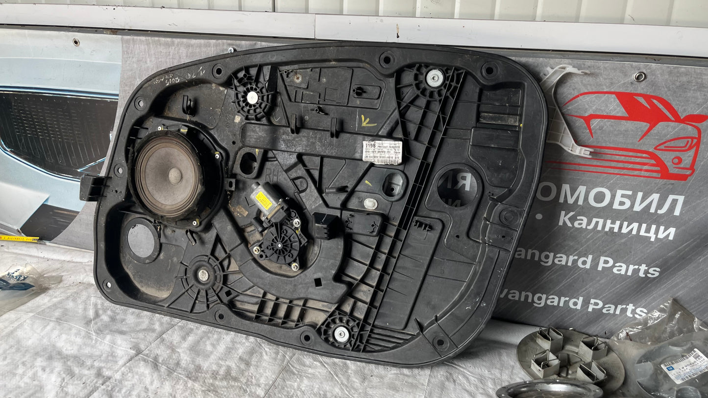 Hyundai i30 кора предна дясна врата