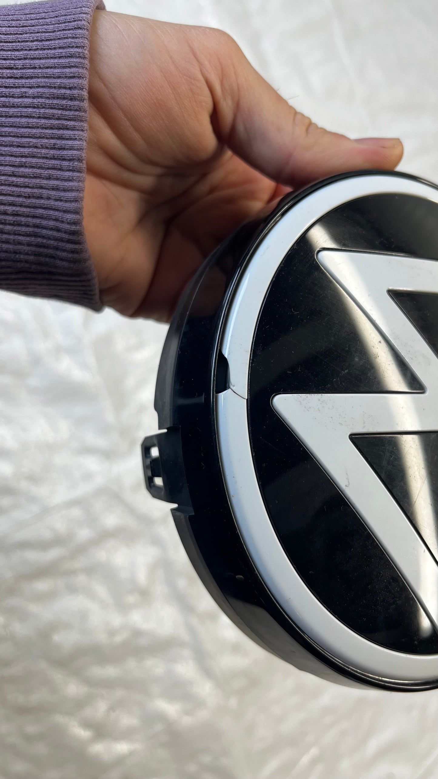 Volkswagen ID4 предна емблема