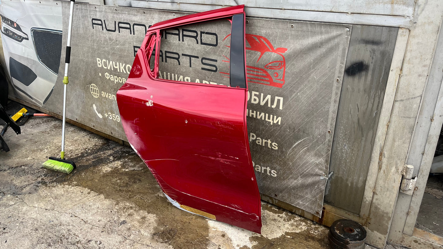 Задна дясна врата Suzuki Swift MK8