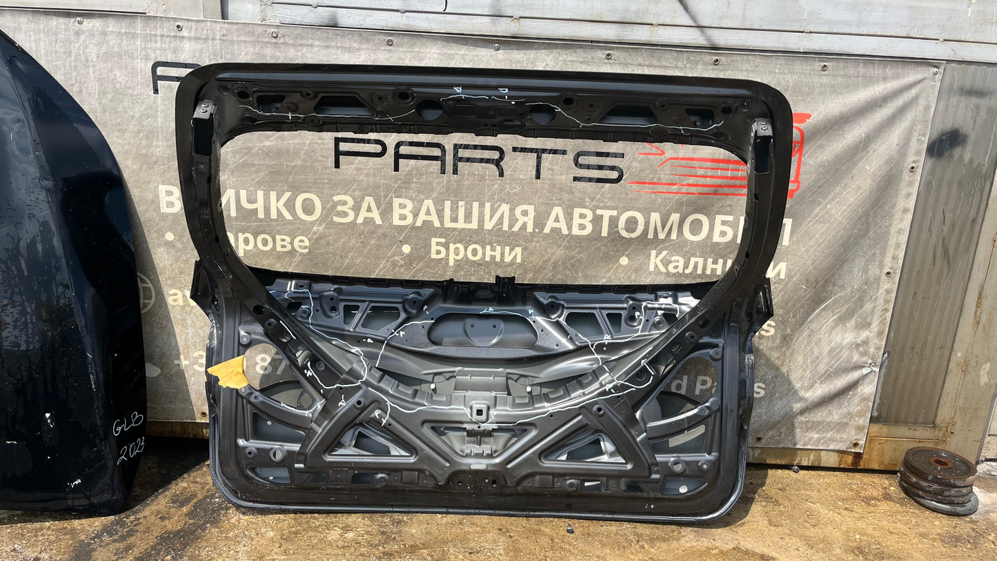 Багажна врата BMW ix3