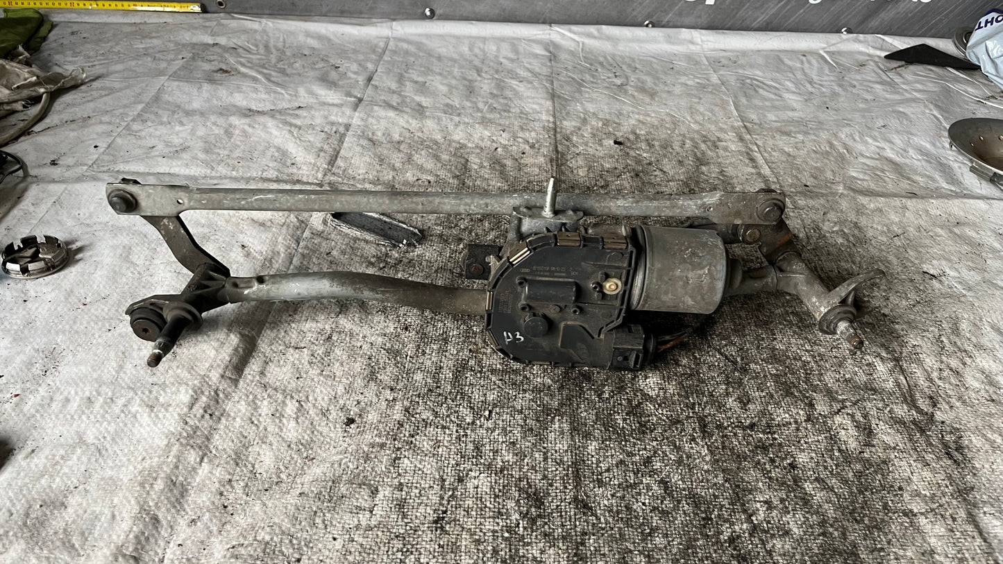 Audi A3 моторче чистачки