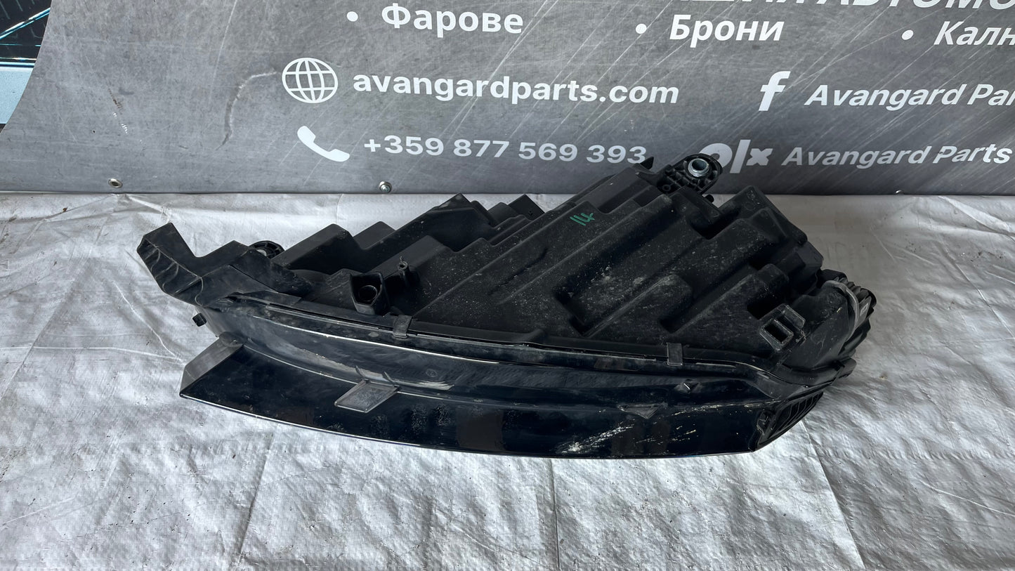 Десен фар Skoda Octavia 4 2020-