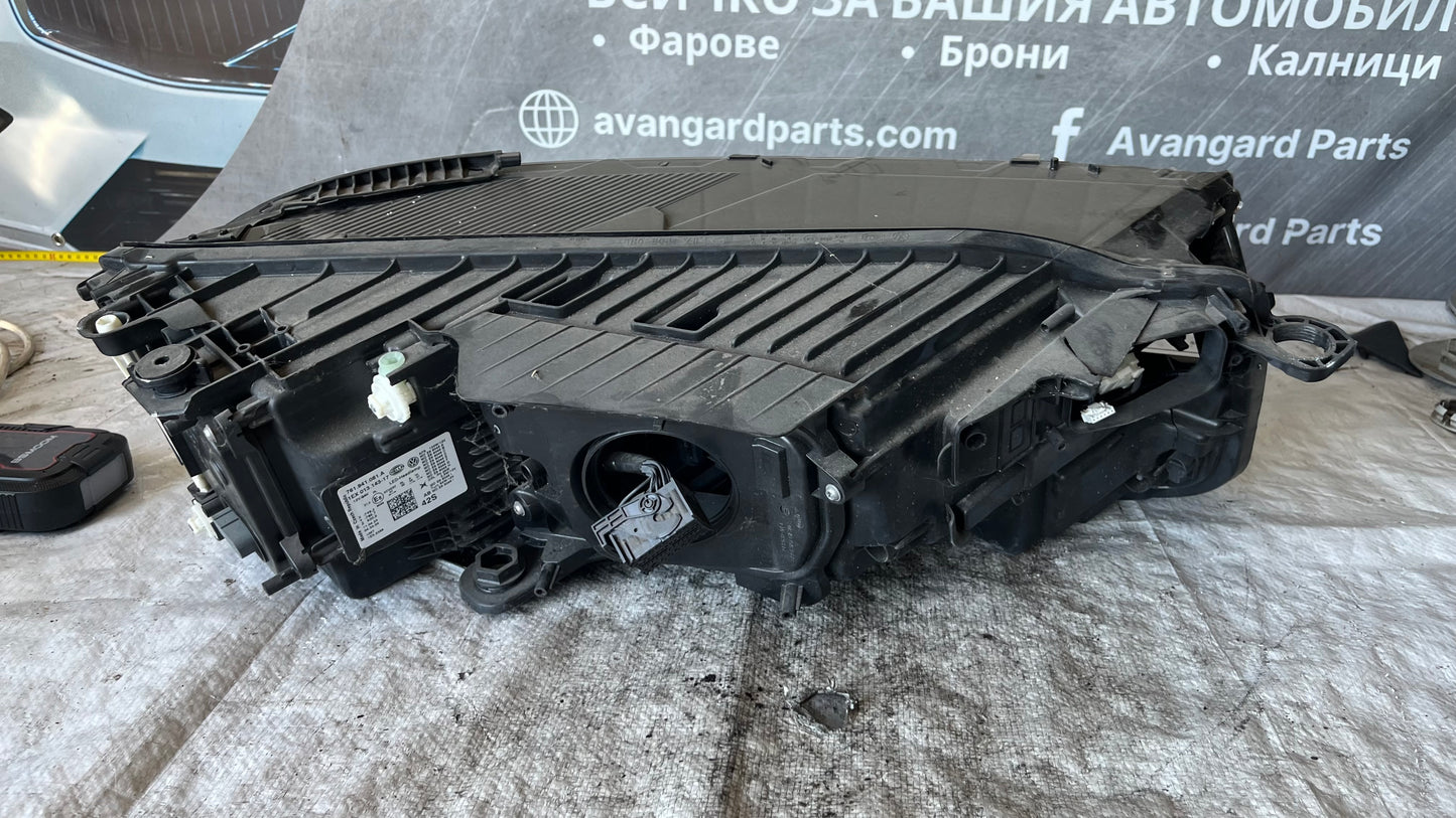 Volkswagen Touareg 3 ляв фар