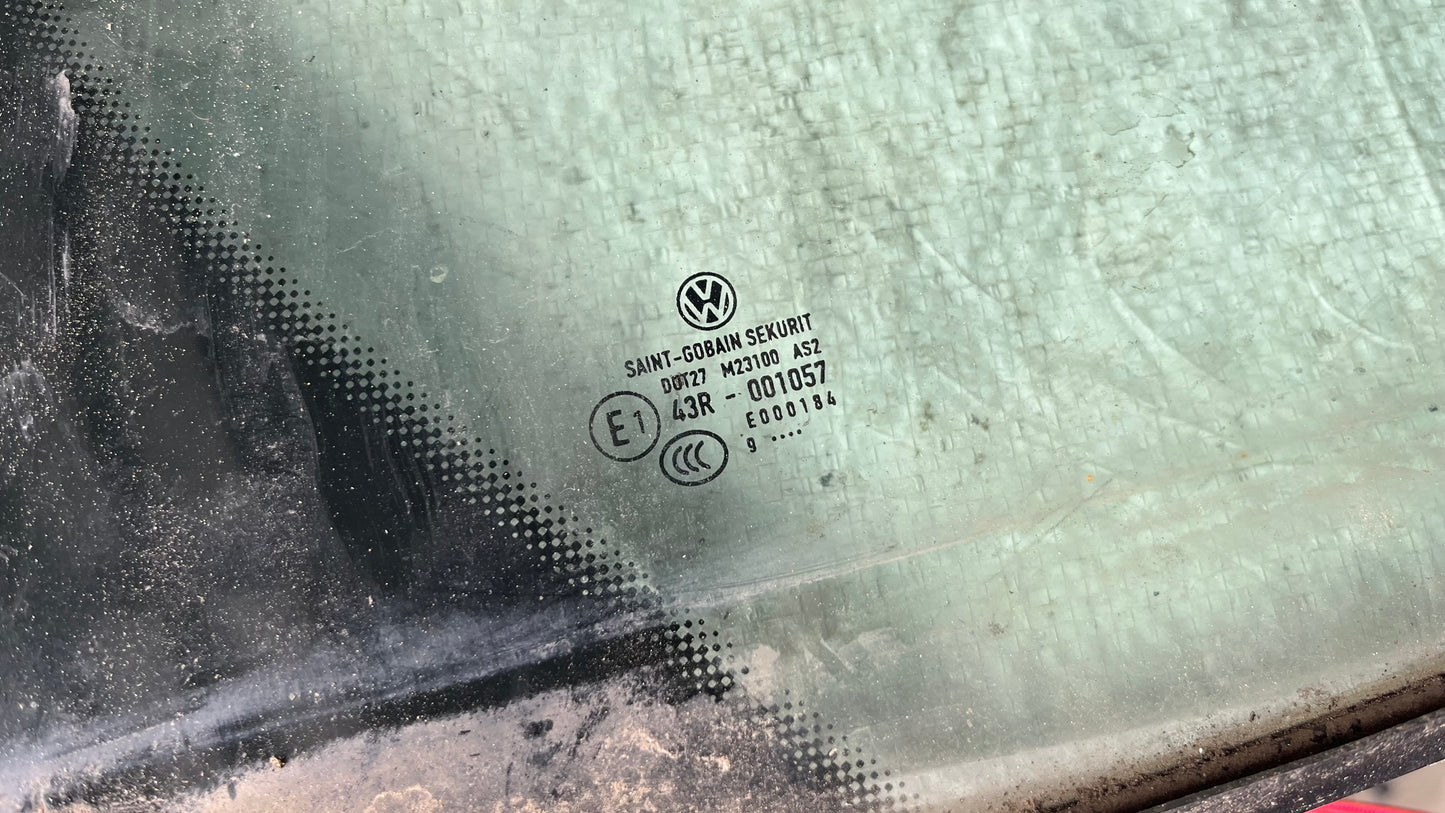 Volkswagen Golf 6 стъкло задно дясно