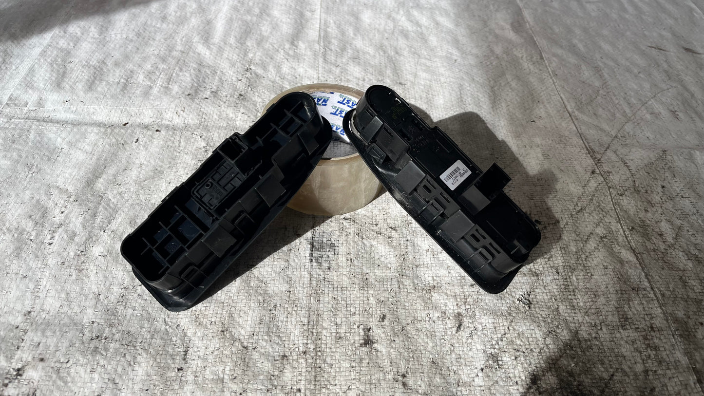 Peugeot Expert 13- бутони за ел стъкла лява и дясна врата