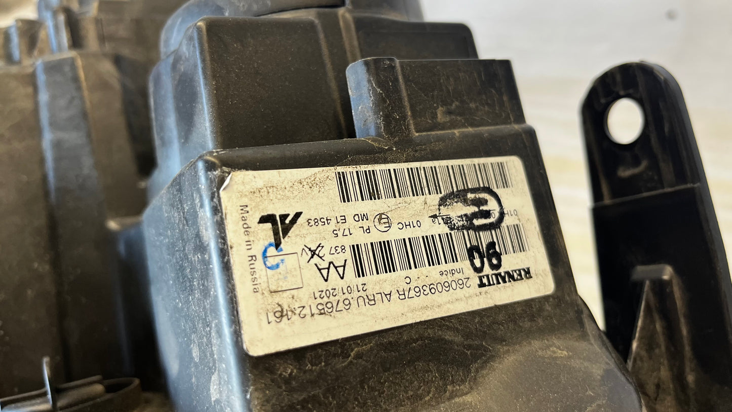 Dacia Duster 2 ляв фар