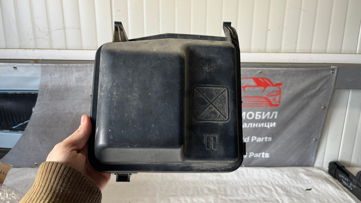 Toyota Proace 14- капак на бушониерна кутия