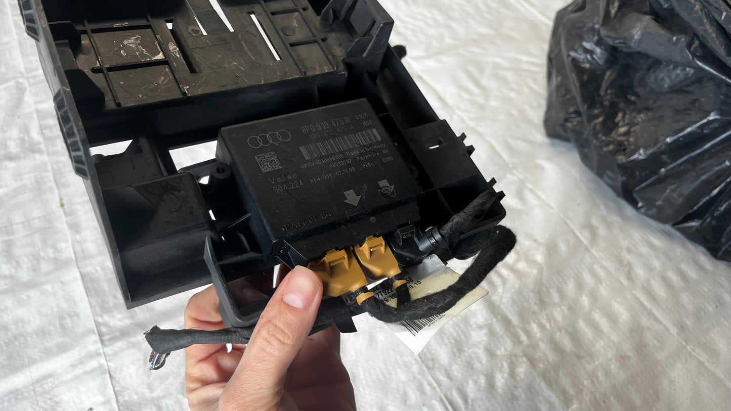 Audi A3 8P паркинг модул