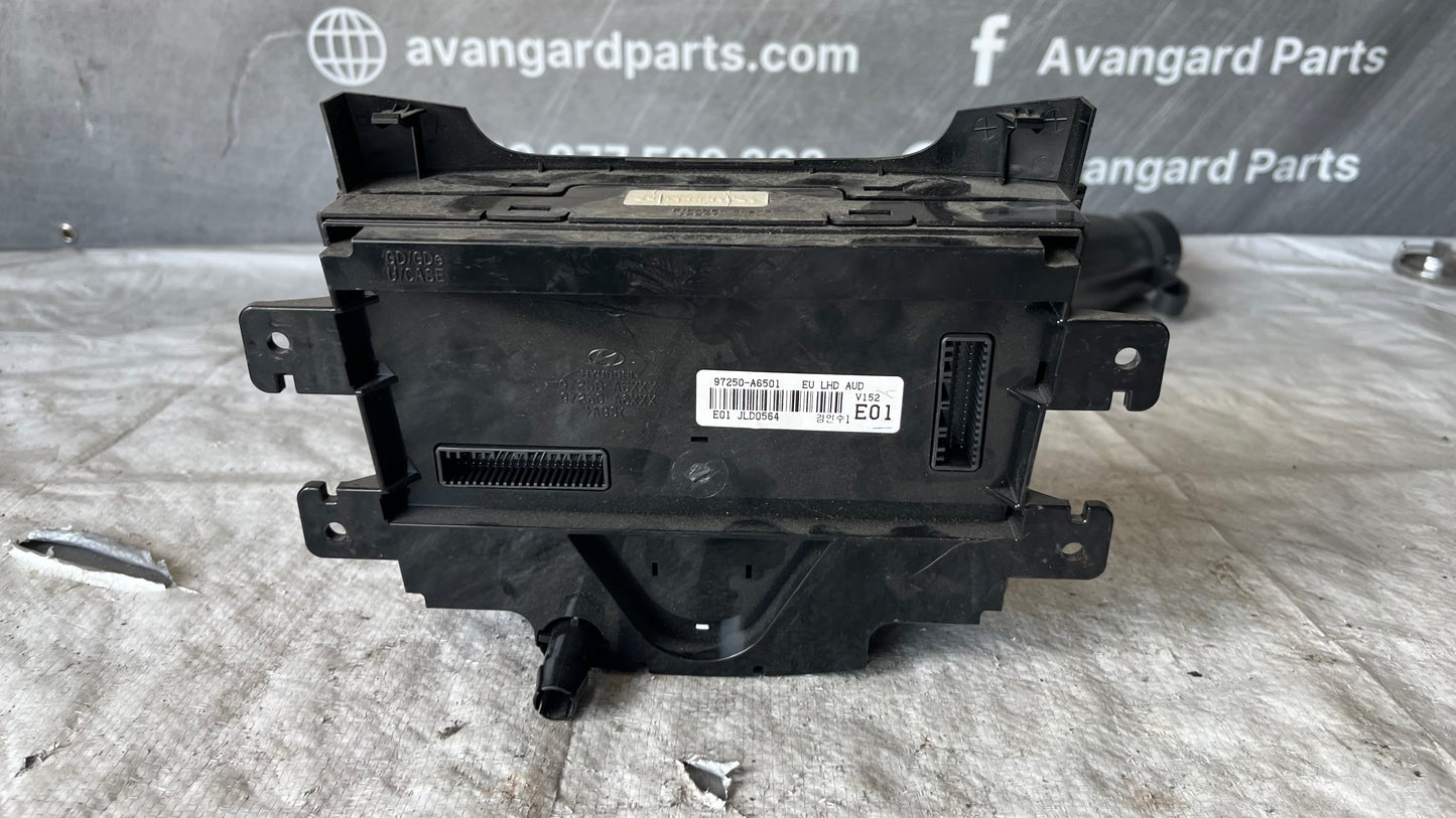 Панел климатроник Hyundai i30
