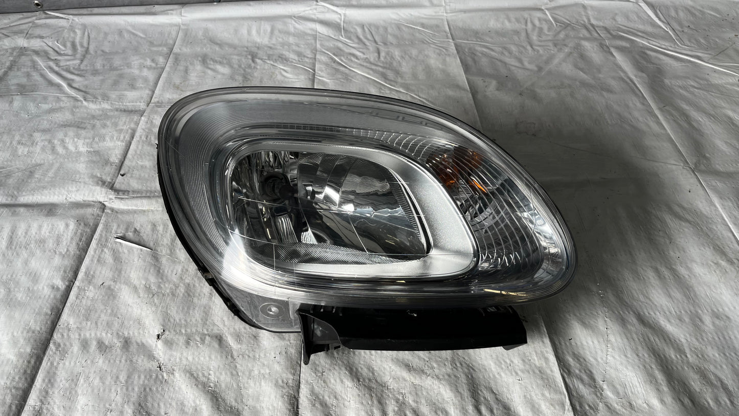 Десен фар Fiat Panda 3 2011-