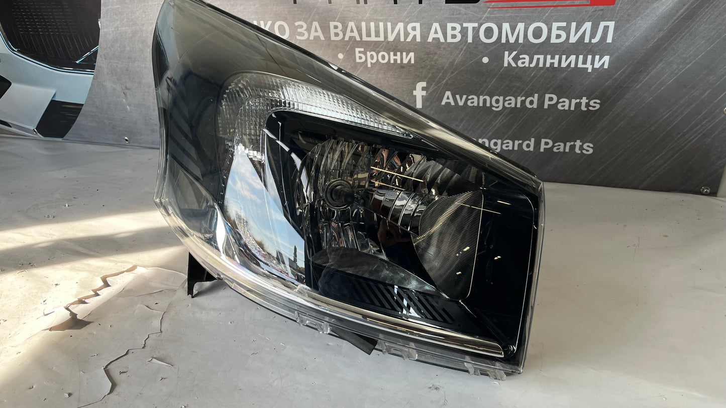 Десен фар Opel Vivaro 2014-2018