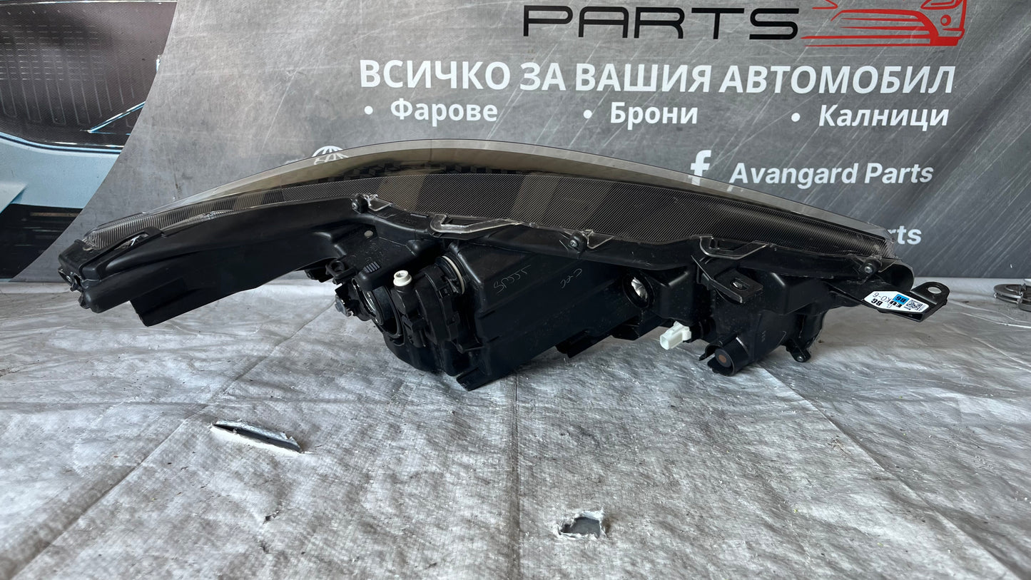 Ляв фар Toyota Yaris 2019-