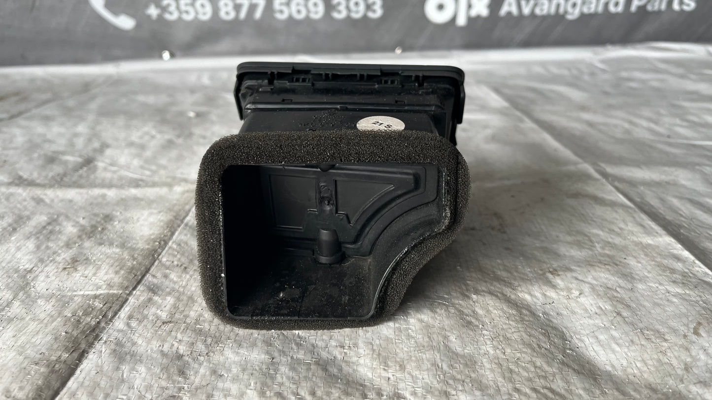 Въздухоотвод VW Golf 5