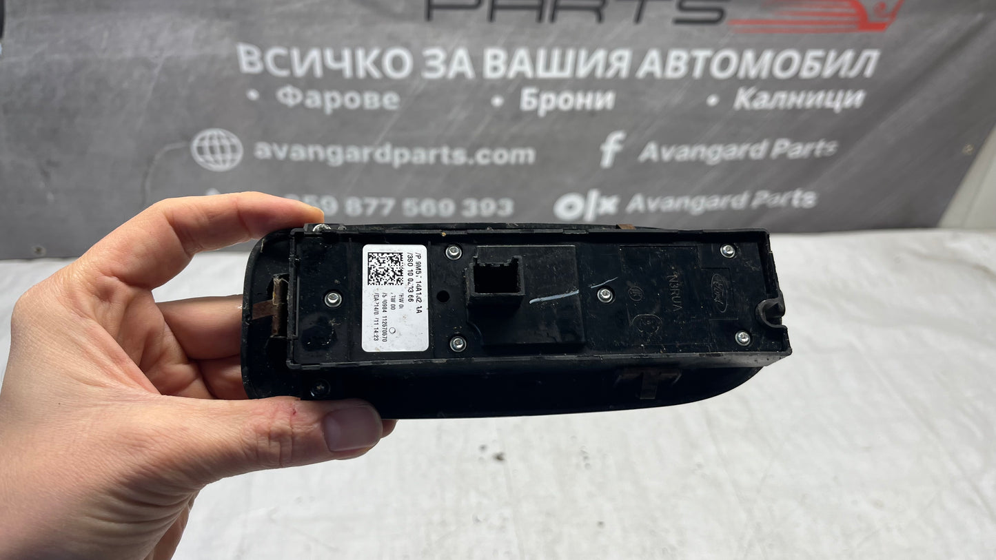 Ford C-max 03- панел с бутони за ел стъкла на врата