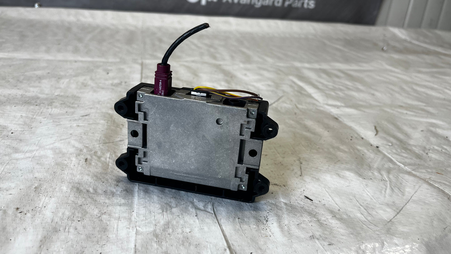 Audi антена усилвател