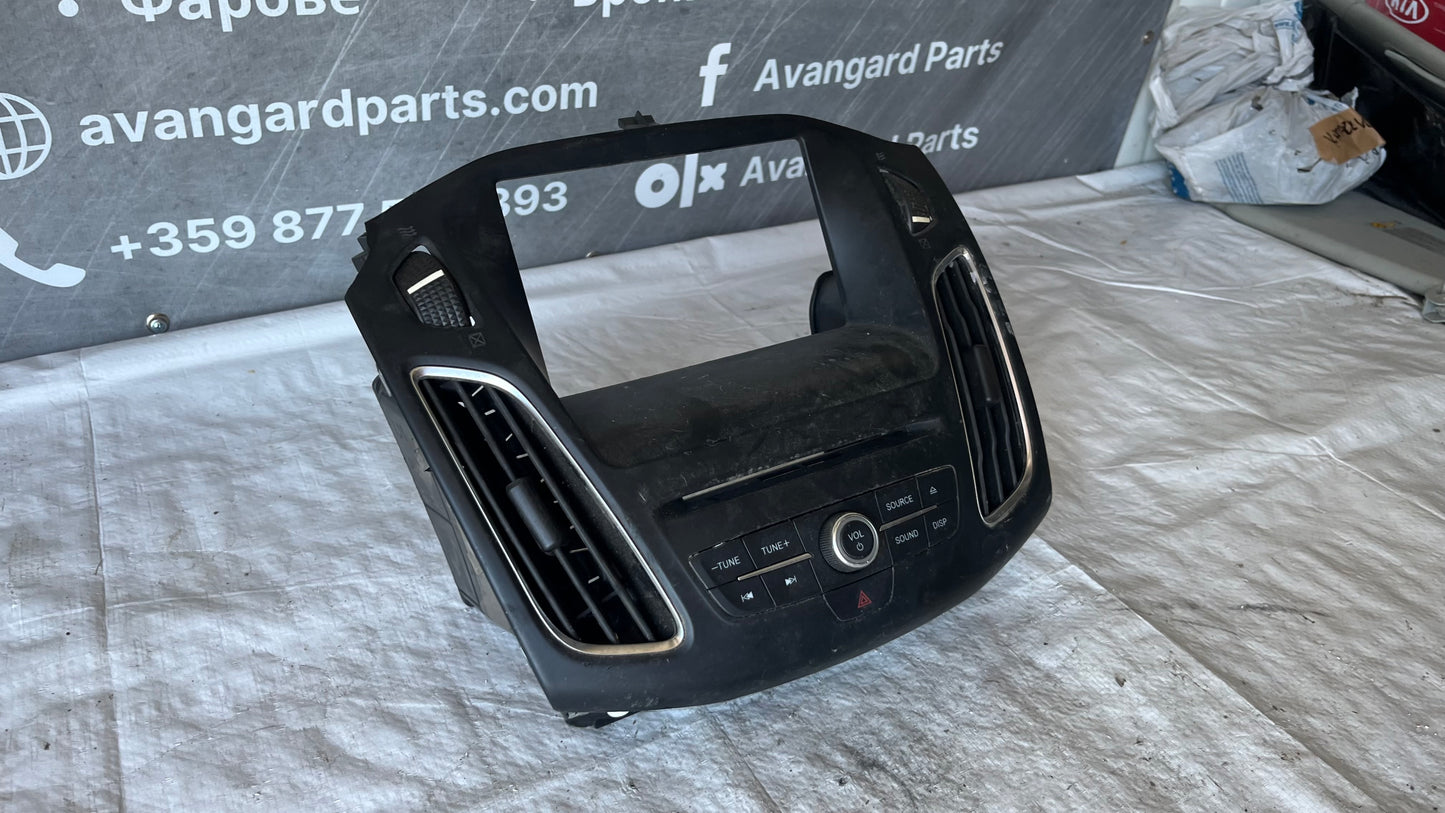 Панел радио и навигация Ford Focus 3 2011-