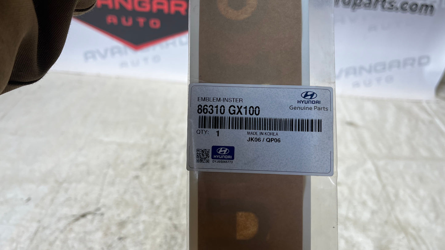 Hyundai Inster букви/емблема