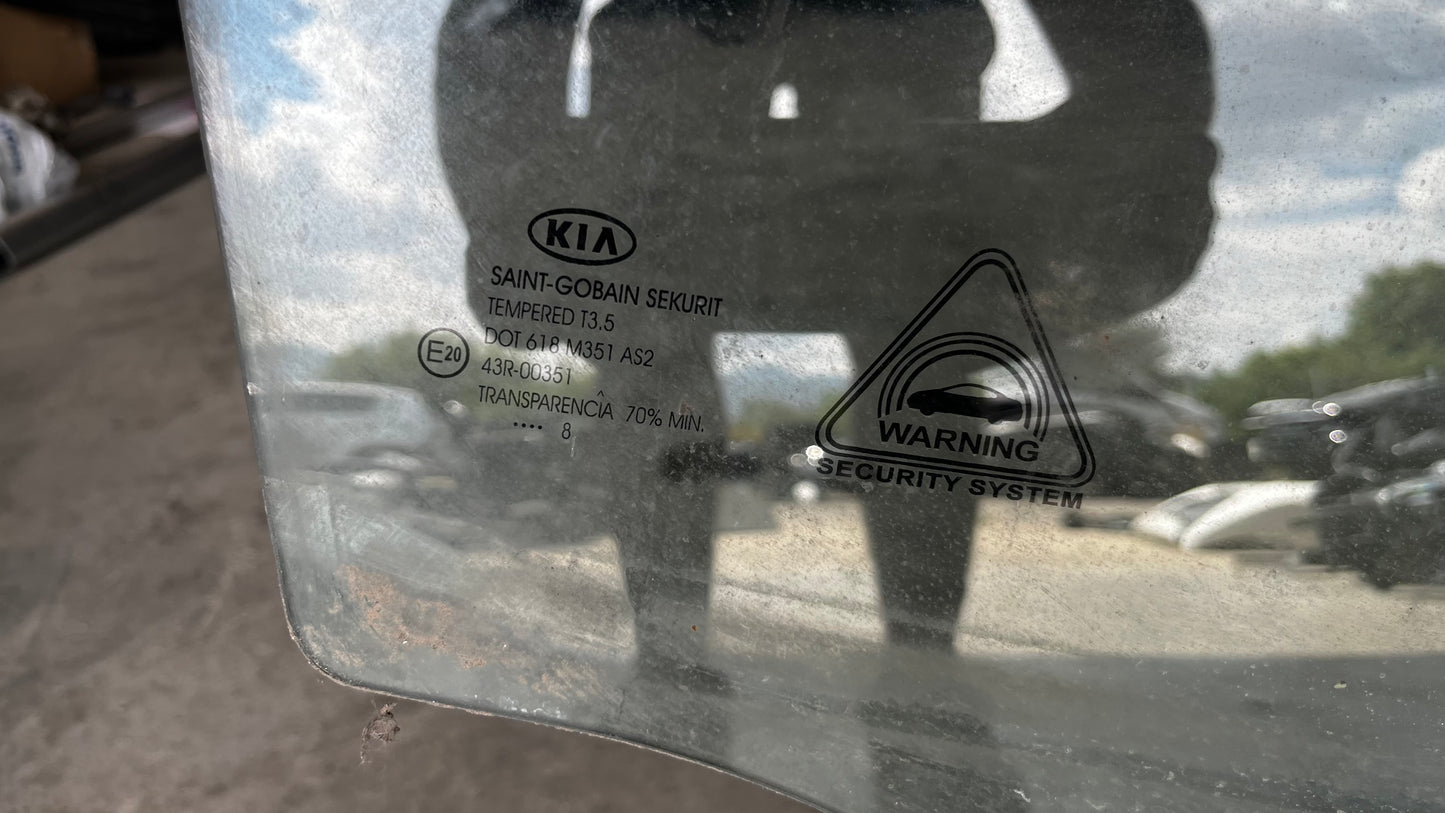 Kia Sportage стъкло предно дясно