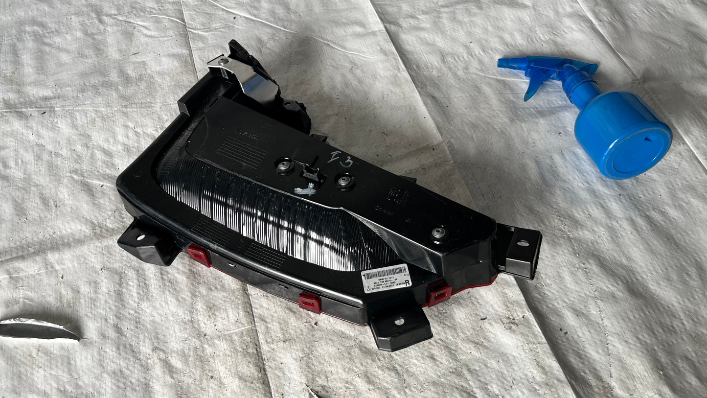 Десен стоп BMW i3 (2013-2022)