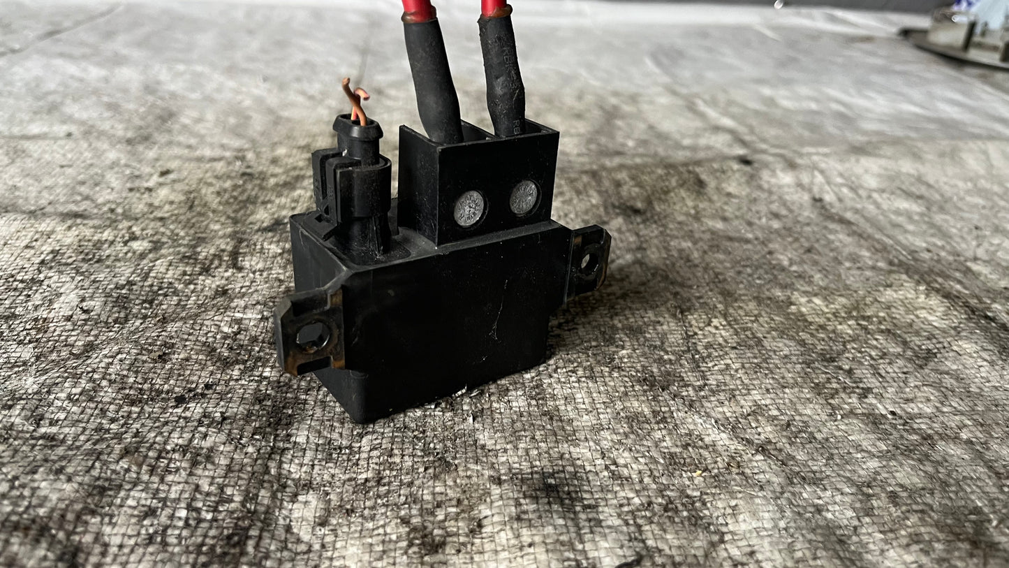 BMW X5 E70 реле стартер