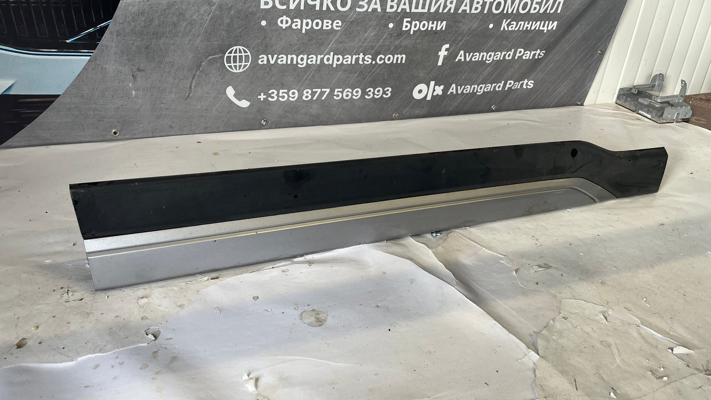 Праг на предна дясна врата Subaru Forester 5 (2018-2024)