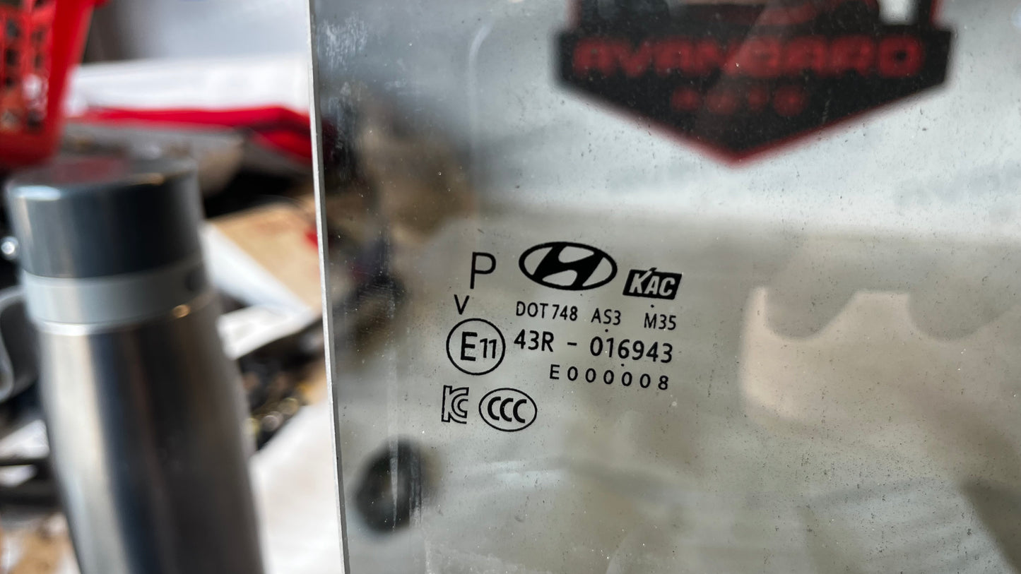Hyundai Kona 23- задно дясно стъкло