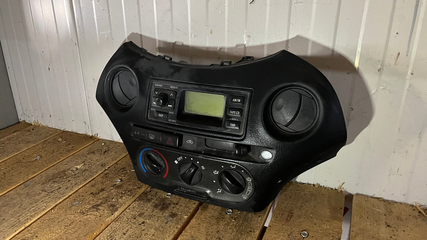 Панел климатик и радио Toyota Yaris/Verso 1999-2006