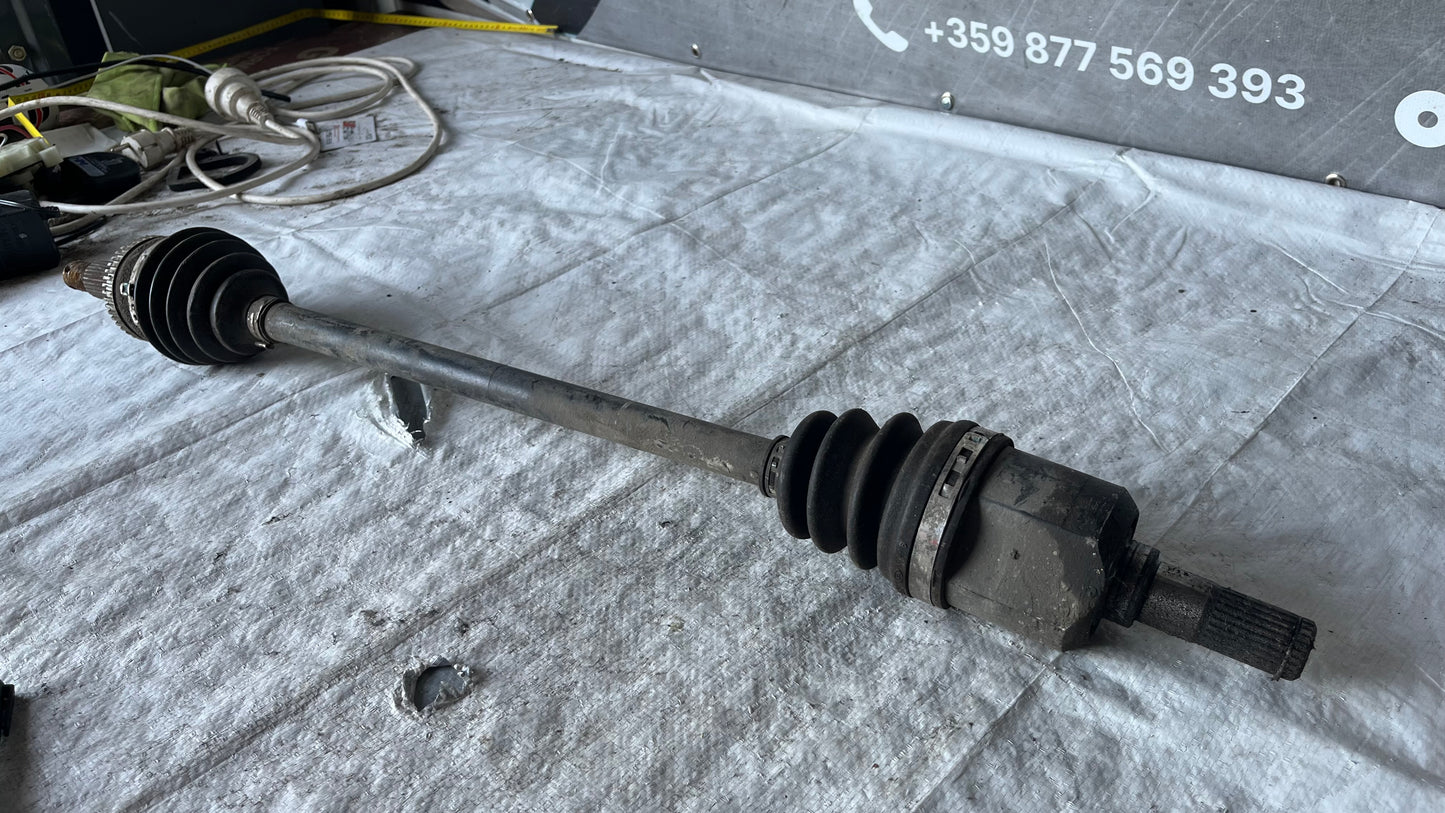 Hyundai Tucson полуоска