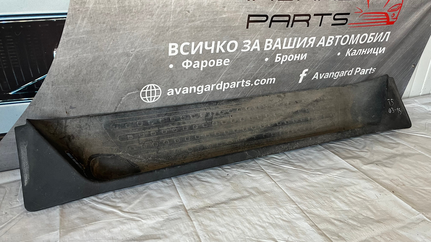 2 броя степенки VW Transporter T6