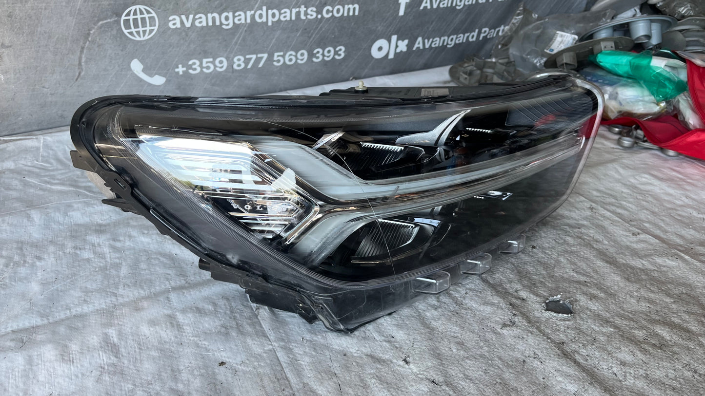 Volvo V40/XC40 десен фар