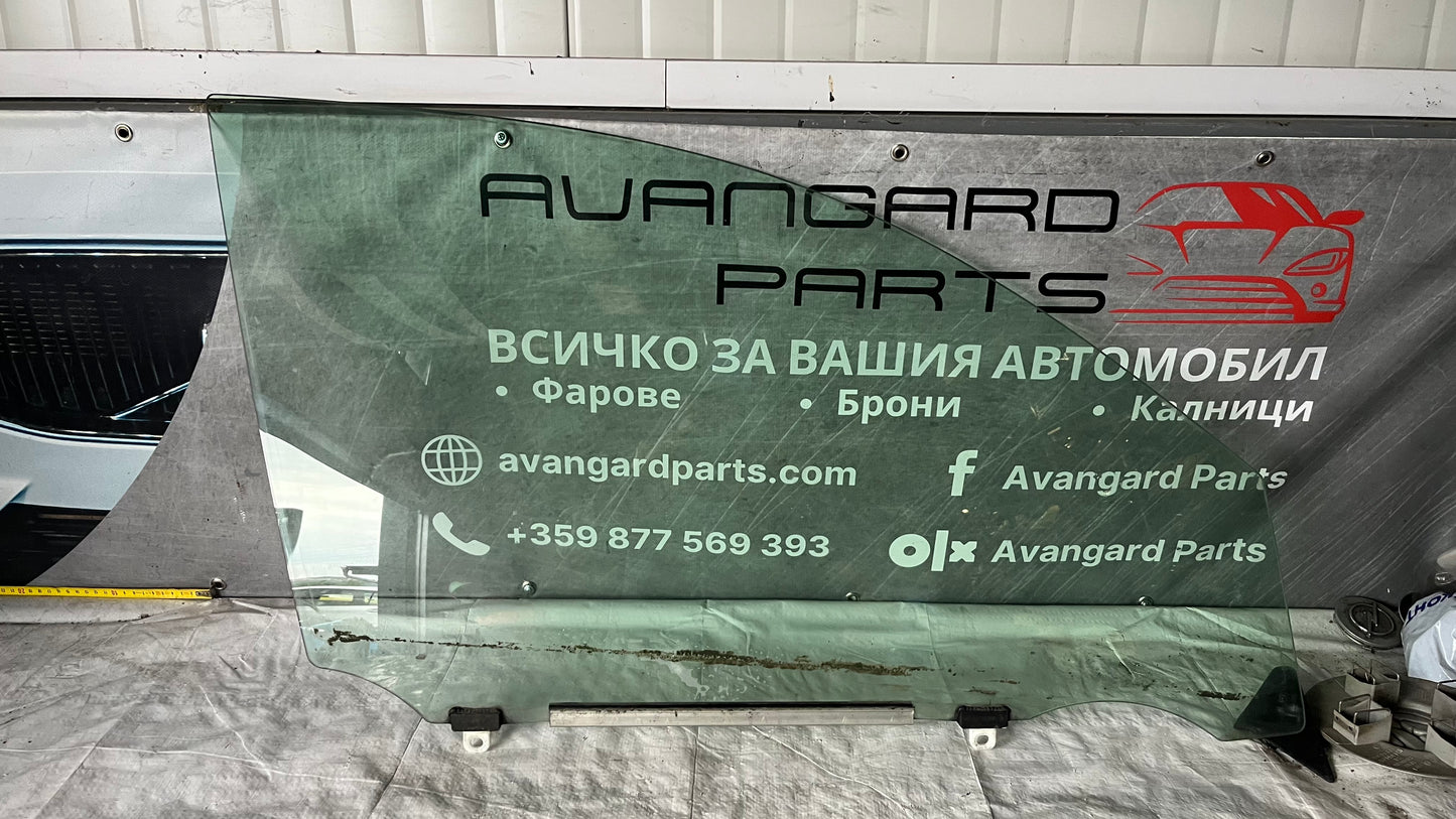 Toyota RAV4 2005- предно дясно стъклo