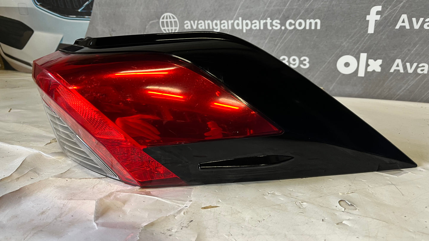 Десен стоп Toyota RAV4 2020-2023