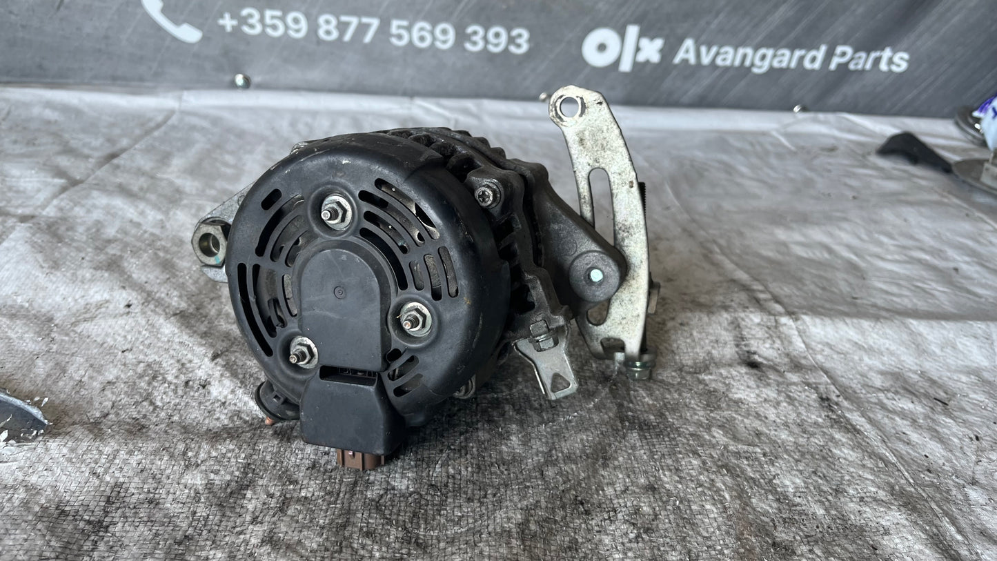 Toyota Yaris 2 1.0 алтернатор